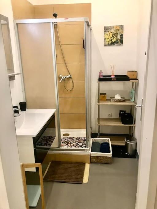 Klimatisierte Sehr Zentrale Wohnung-Loftstyle- Βιέννη Εξωτερικό φωτογραφία