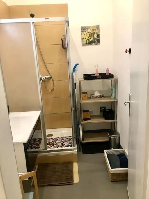 Klimatisierte Sehr Zentrale Wohnung-Loftstyle- Βιέννη Εξωτερικό φωτογραφία